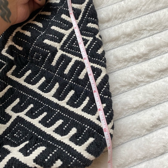 NWOT Black and Cream Fall Patterned Tote Bag - Picture 5 of 7